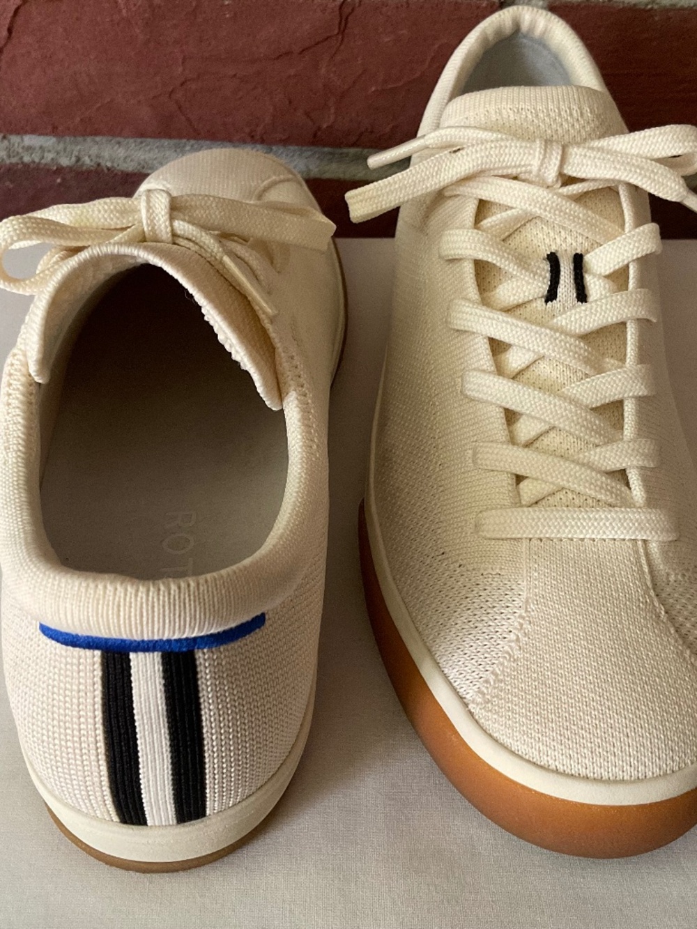 Rothy’s Bright White Knit Low-Top The Lace Up Women’s Sneakers Size 10 NEW